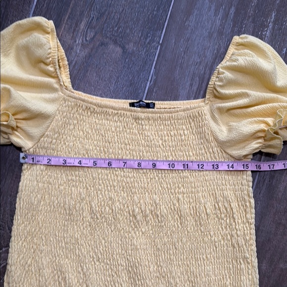 Chic Yellow Midi Dress with Ruffle Hem - Picture 8 of 9